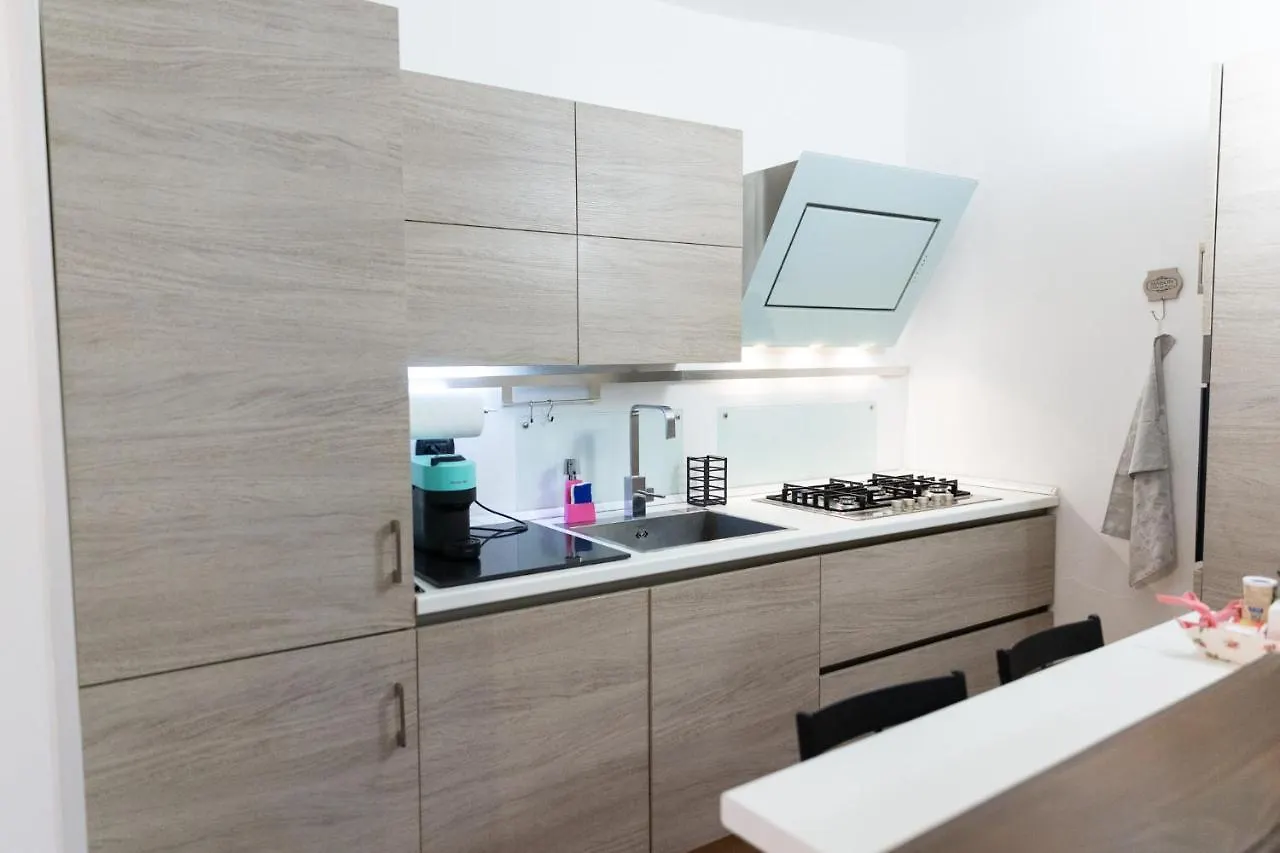 Sweet House Corso Genova Apartment Milan 0*,